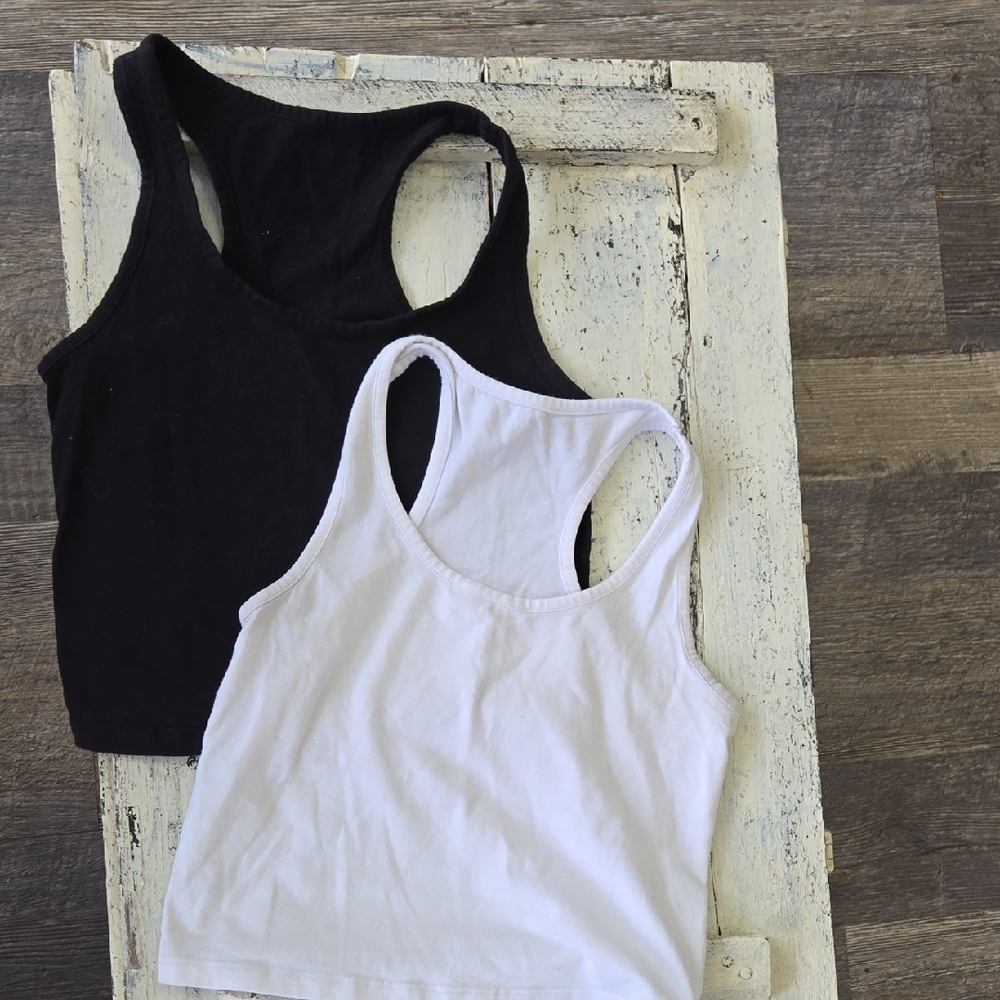 Size Small Classic Black and White Women's Tank Top Bundle Layering Basic
